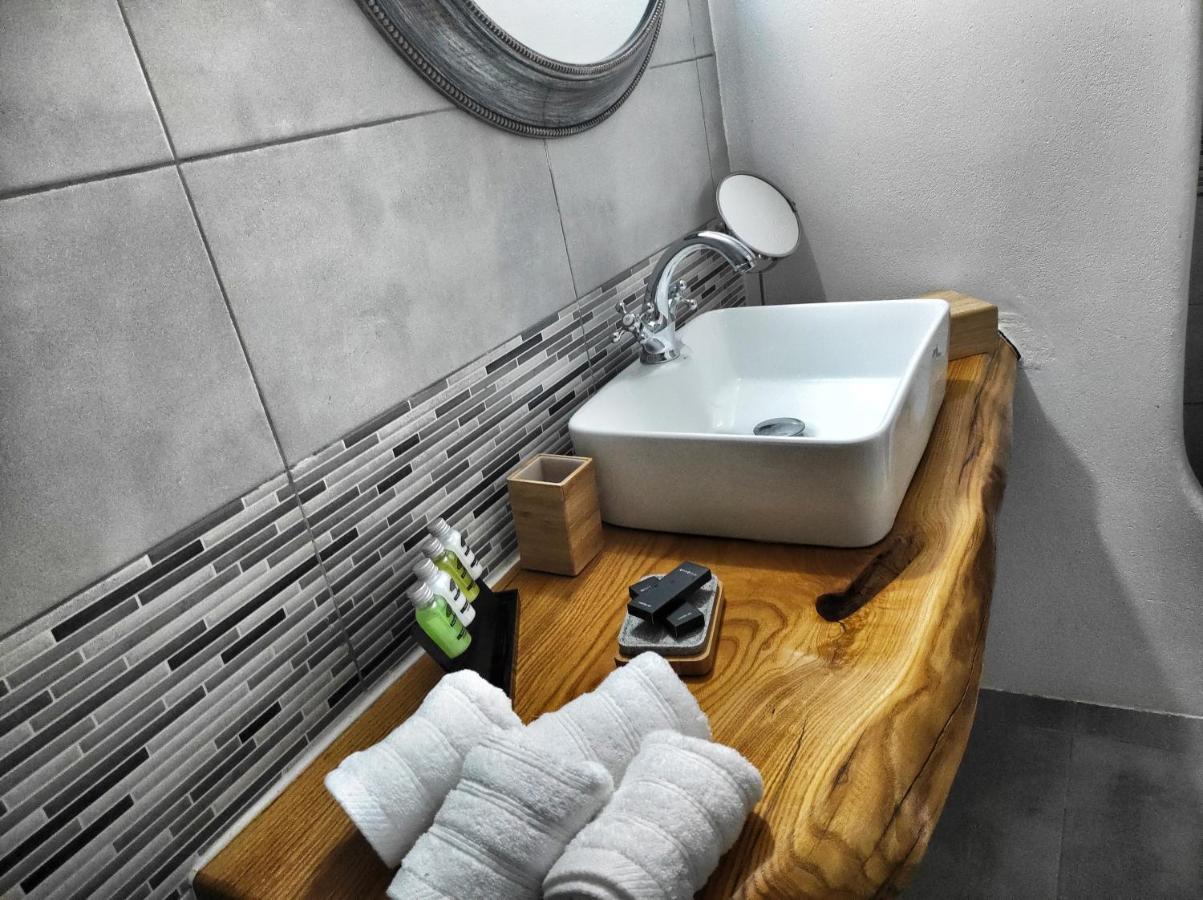 Milos Gem Suites Inn Pachaina Dış mekan fotoğraf